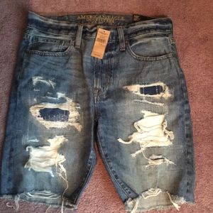 Men’s American Eagle destroyed denim shorts NWT